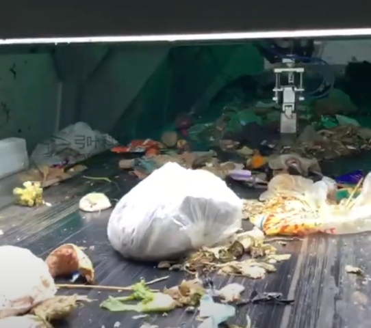 Reciclaje de residuos alimentarios domésticos: los robots demuestran una eficiencia excepcional