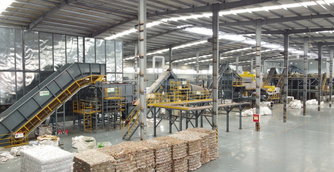 Proyecto de modernización de la clasificación de botellas de plástico de alta calidad